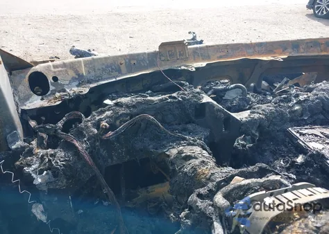 2017 Volvo Xc90 T6 Momentum z USA, uszkodzony, nr VIN YV4A22PKXH1119176